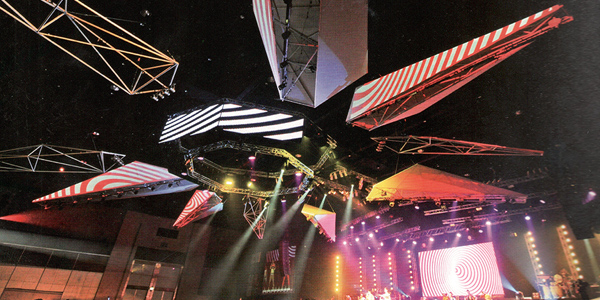 泰国Raptor组合演唱会舞台灯光架设计